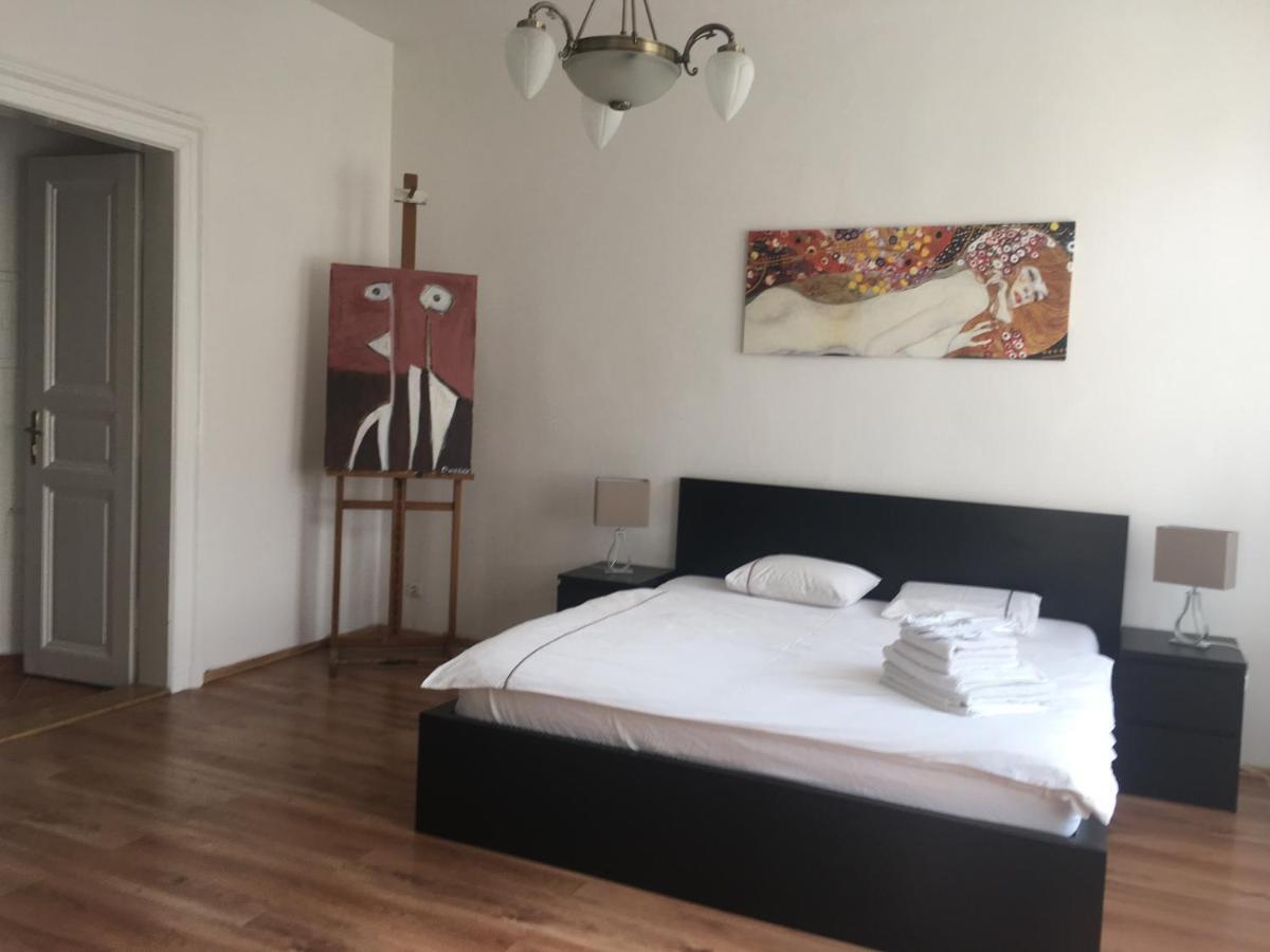 Exclusive On Zborovska Lejlighed Prag
